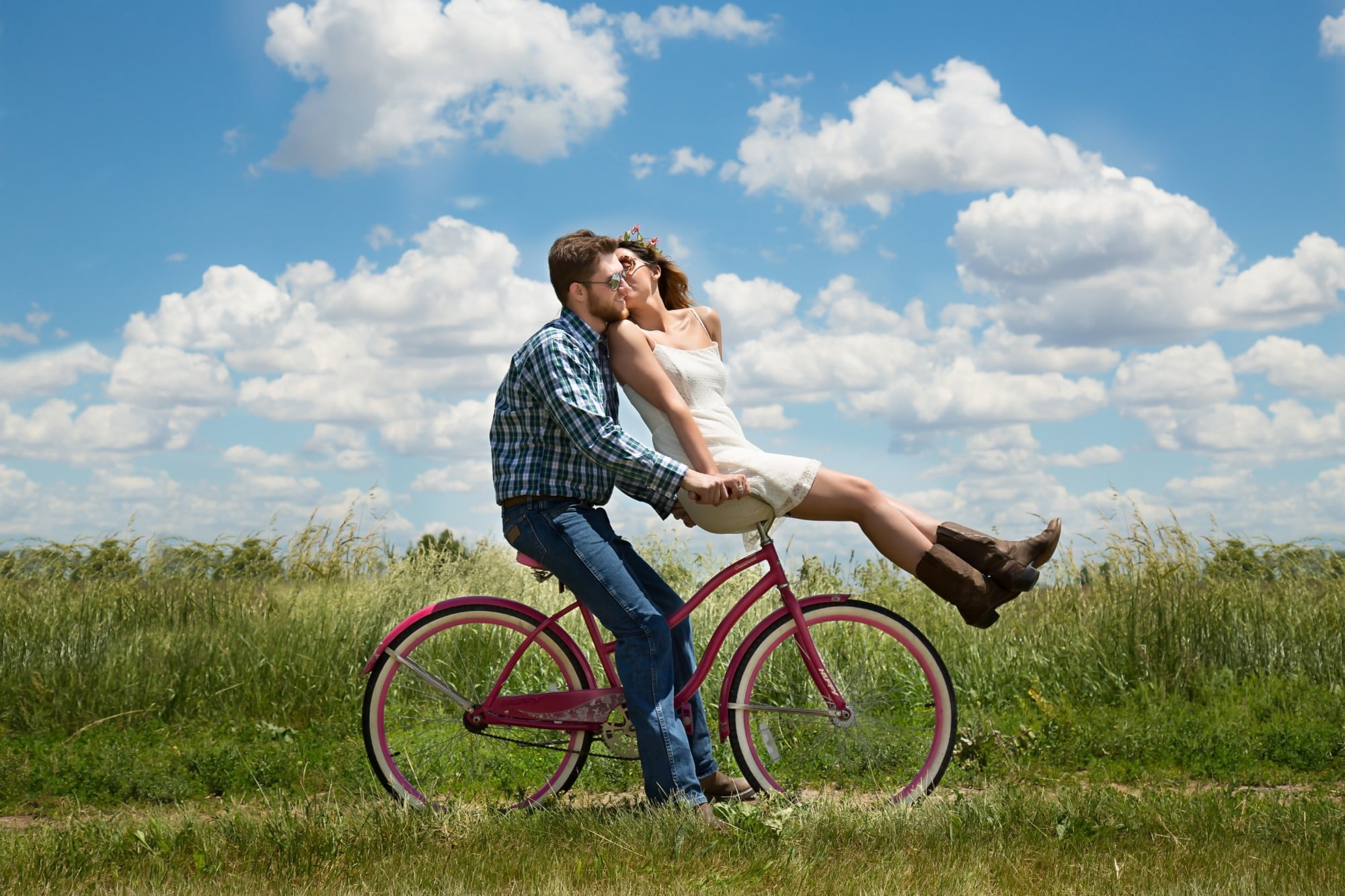 How To Have A Happy Marriage: 7 Things Happily Married Couples Do