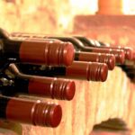 Many people dream of having their own wine cellar, but what should you know? This guide explains what to know before building a wine cellar in your home.