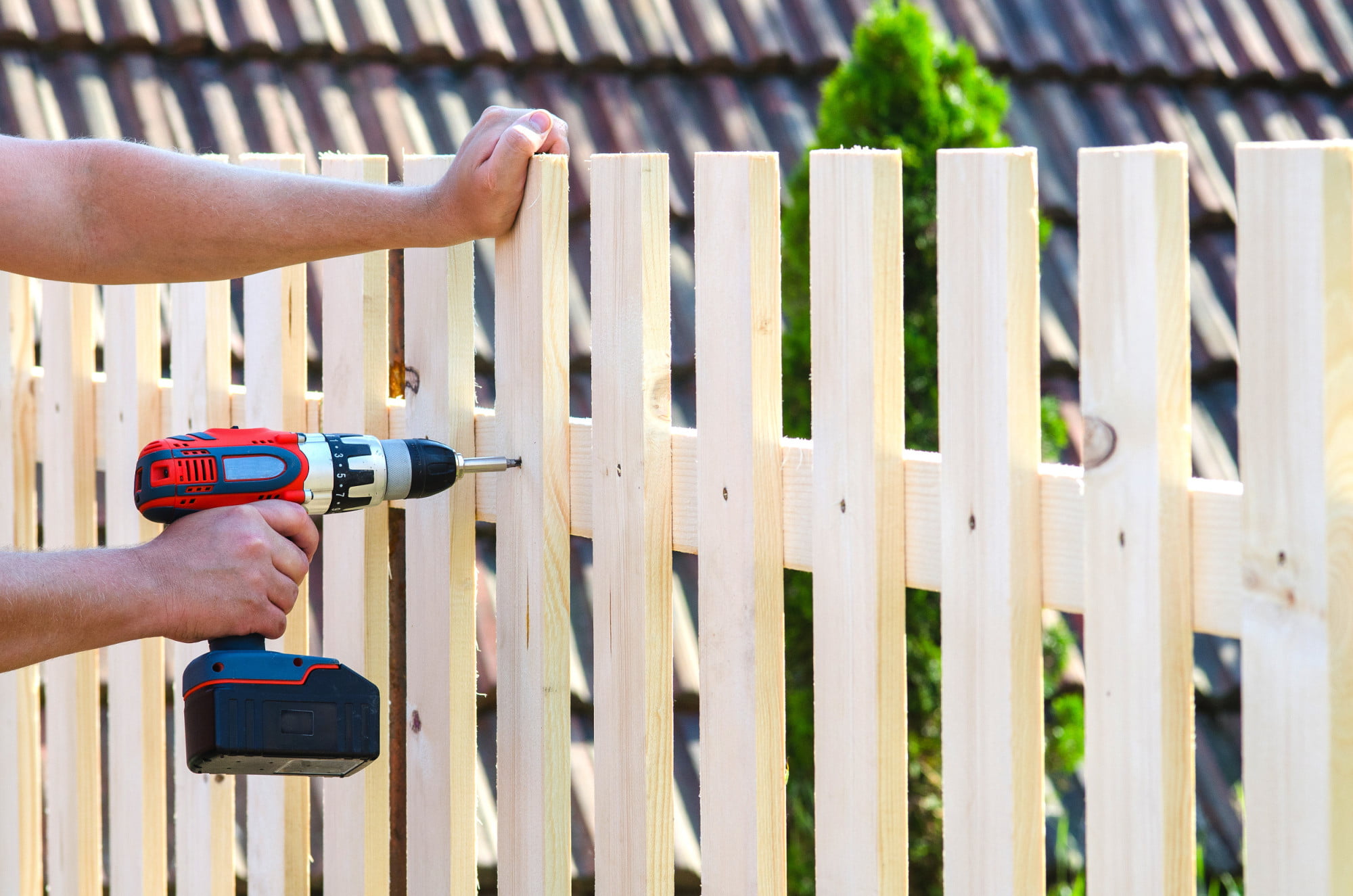 Fences are a great way to not only add style to your home but also increase privacy. Here are the types of fences you have to choose from.
