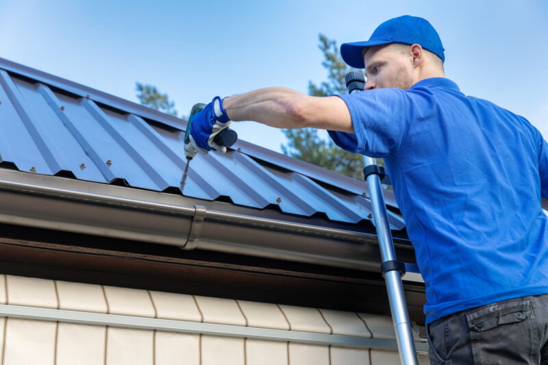 Wondering which roofing is best for you? Take a look at our "metal roof VS shingles" article for a practical comparison of these popular roofing materials.