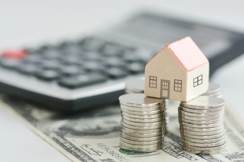Are you confused on the difference between a home equity loan and HELOC? Here's everything you need to know about the two money borrowing options.