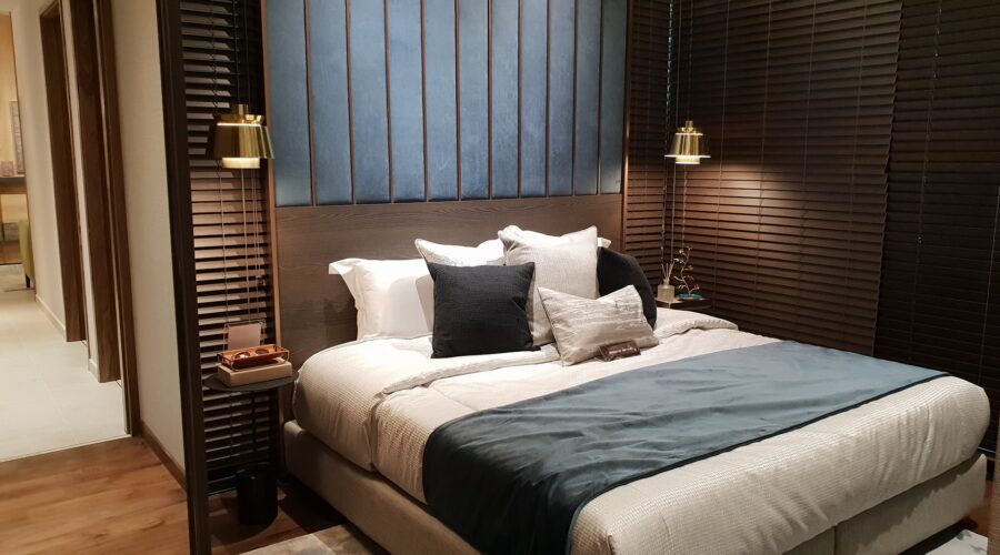 Bedroom Decor Pieces For A Classic Euro Style