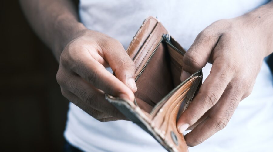 8 Tips On How To Survive When Money Is Tight