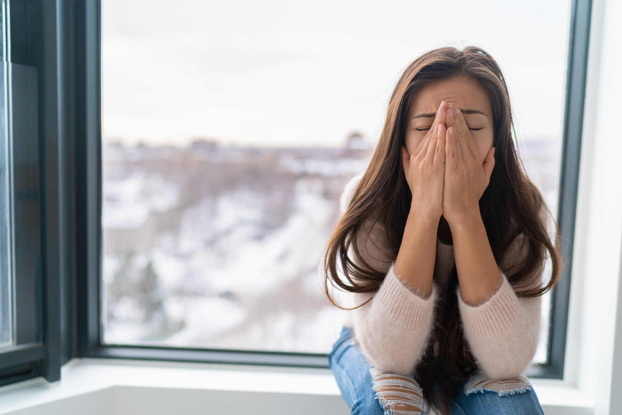 Coping with anxiety and depression can feel suffocating. Our experts are here to help with these strategies on how to manage anxiety and depression.