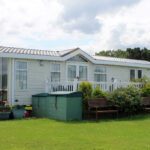 If you want to save money on your first home, it's important to consider the difference between a mobile home vs. manufactured home.