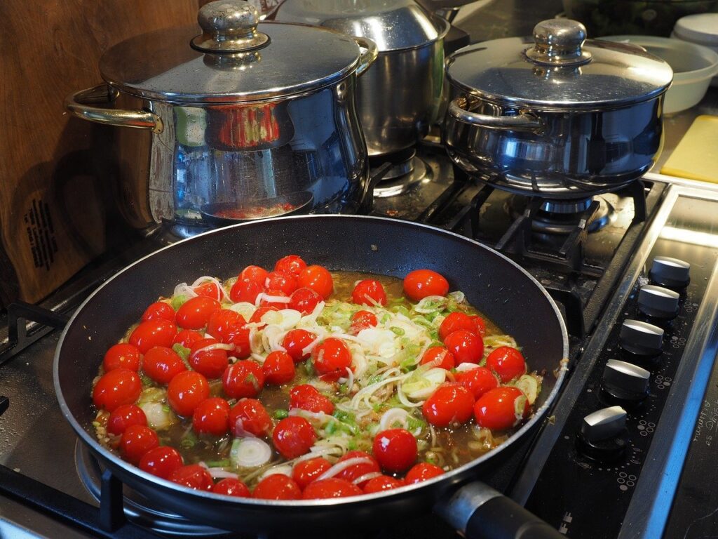 Why Quality Pots And Pans Are An Important When Equipping Your Kitchen