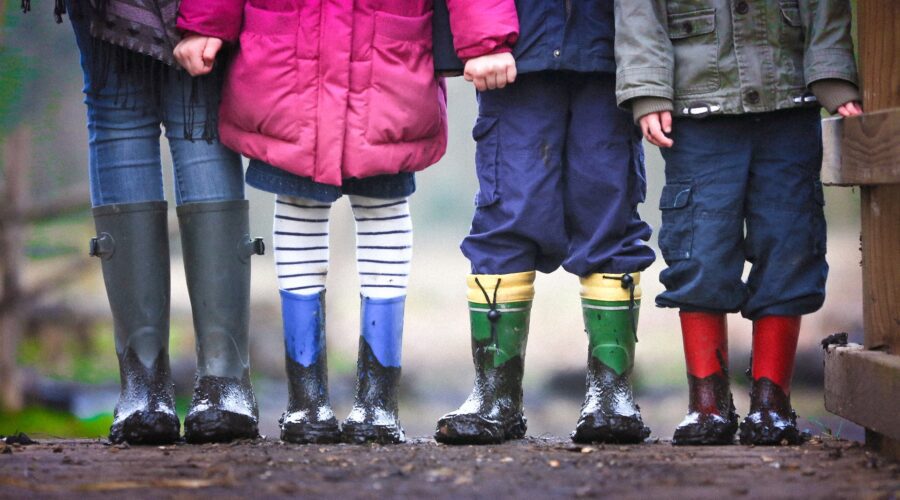 How to Buy Clothes for Your Kids That Will Last