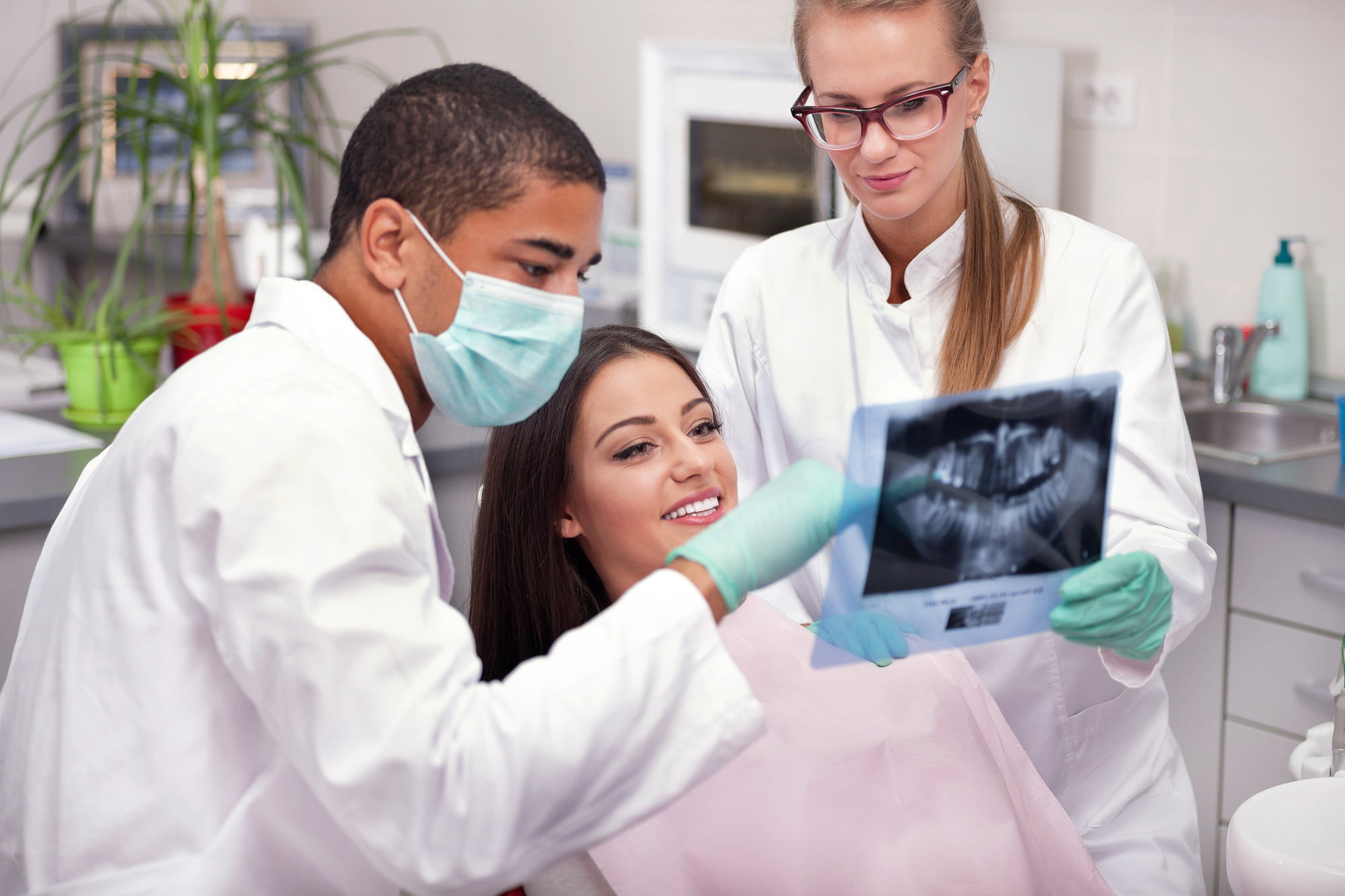 Are you wondering what your dentist can spot in a dental x-ray? Learn here what a dental x-ray can reveal about your teeth and mouth.