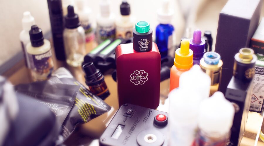 A Comprehensive Guide to Rechargeable Electronic Cigarettes