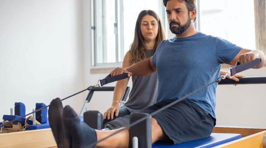 Physical Therapist vs Sports Medicine Doctor: What's the better career choice for you?