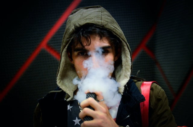 How to Recognize Common Myths About Vaping