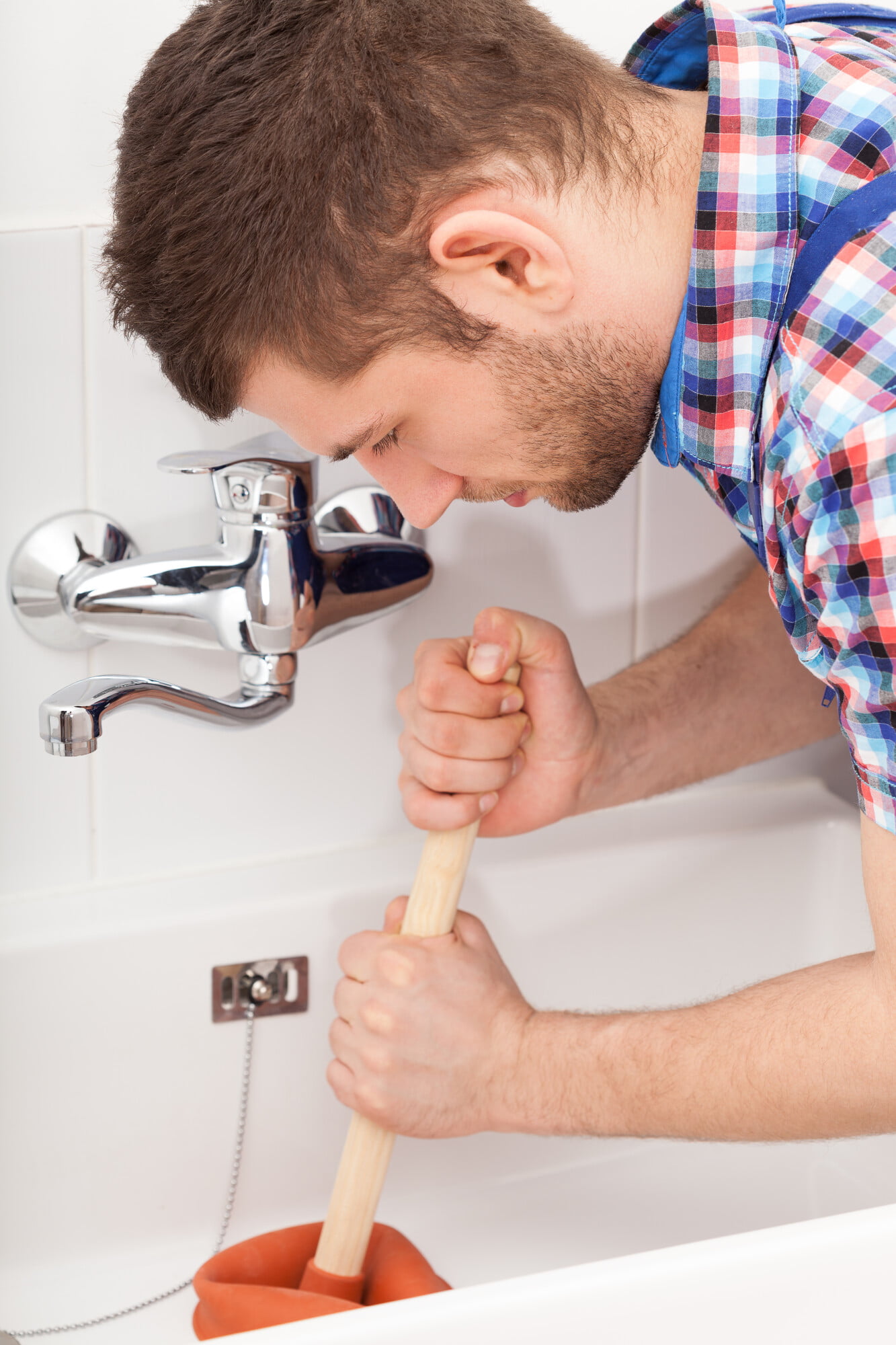 Clogged drains is one of the most common plumbing problems that homeowners experience. Check out these 6 common causes of clogged drains.