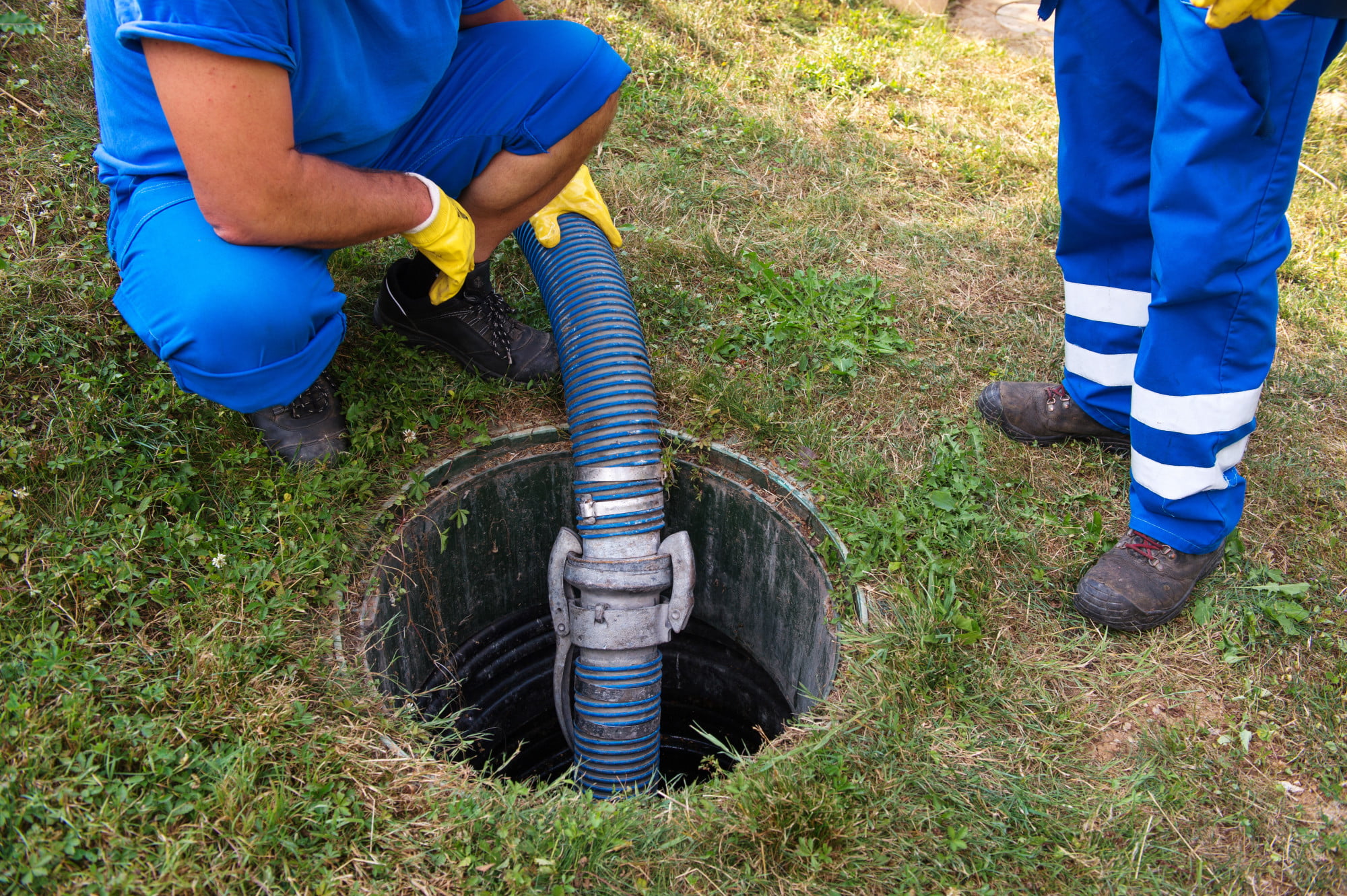 Do you think that your septic tank may need to be pumped? Watch for these 5 signs that it's time to hire septic tank pumping services.