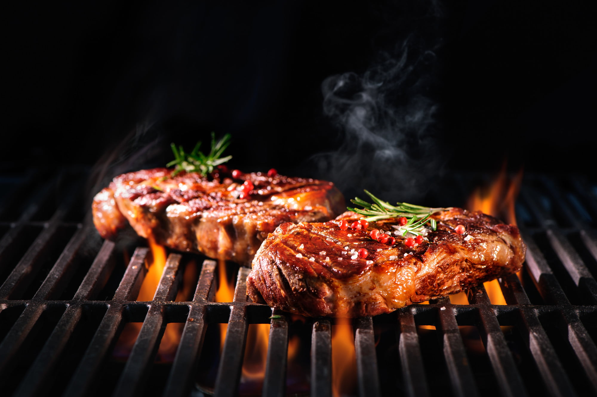 Are you looking for the right grill for your barbequing needs? Click here for a guide to the different types of grills to find the right option for you.