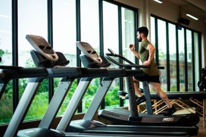 5 Reasons Why Joining a Fitness Center Boosts Your Health