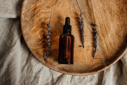 5 Essential Oil Blends For Glowing Skin