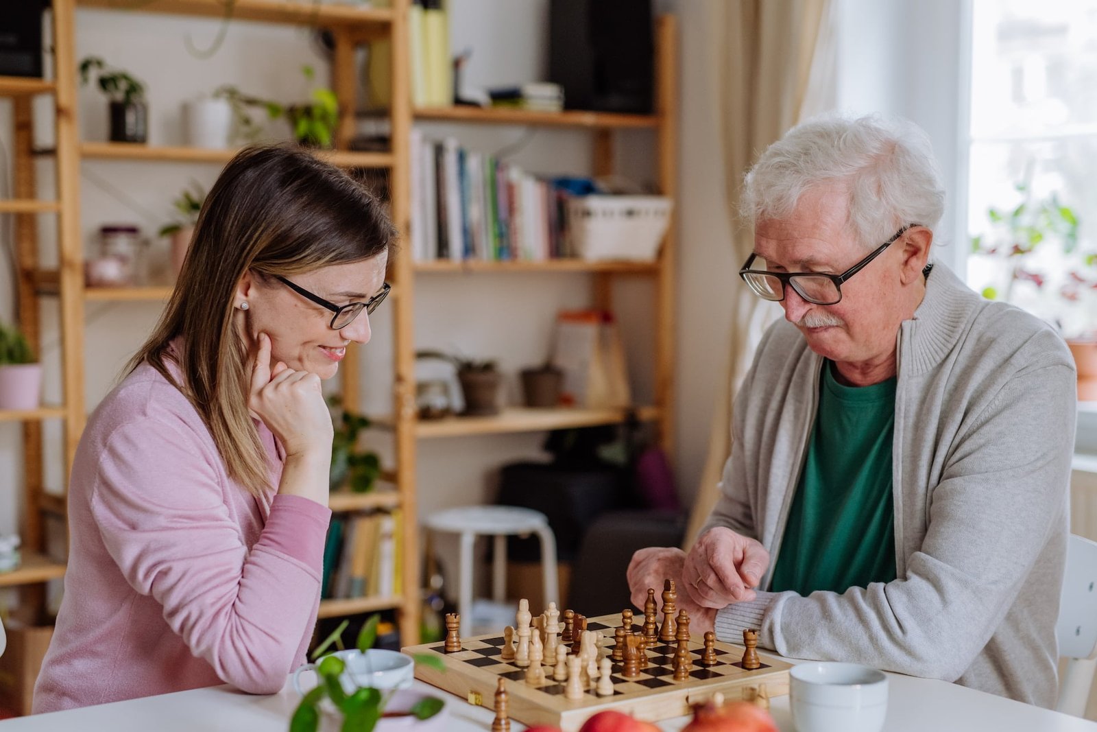 The Advantages of Senior Assisted Living Communities - Finding Farina