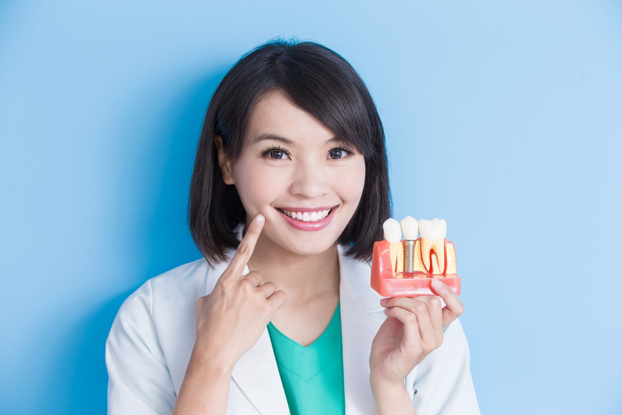 Dental implants are a popular option when it comes to tooth replacement, but what are the pros and cons of them? Here we cover everything you need to know.