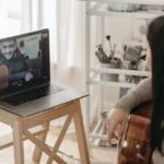 How Online Guitar Teachers Can Help You Master Advanced Techniques