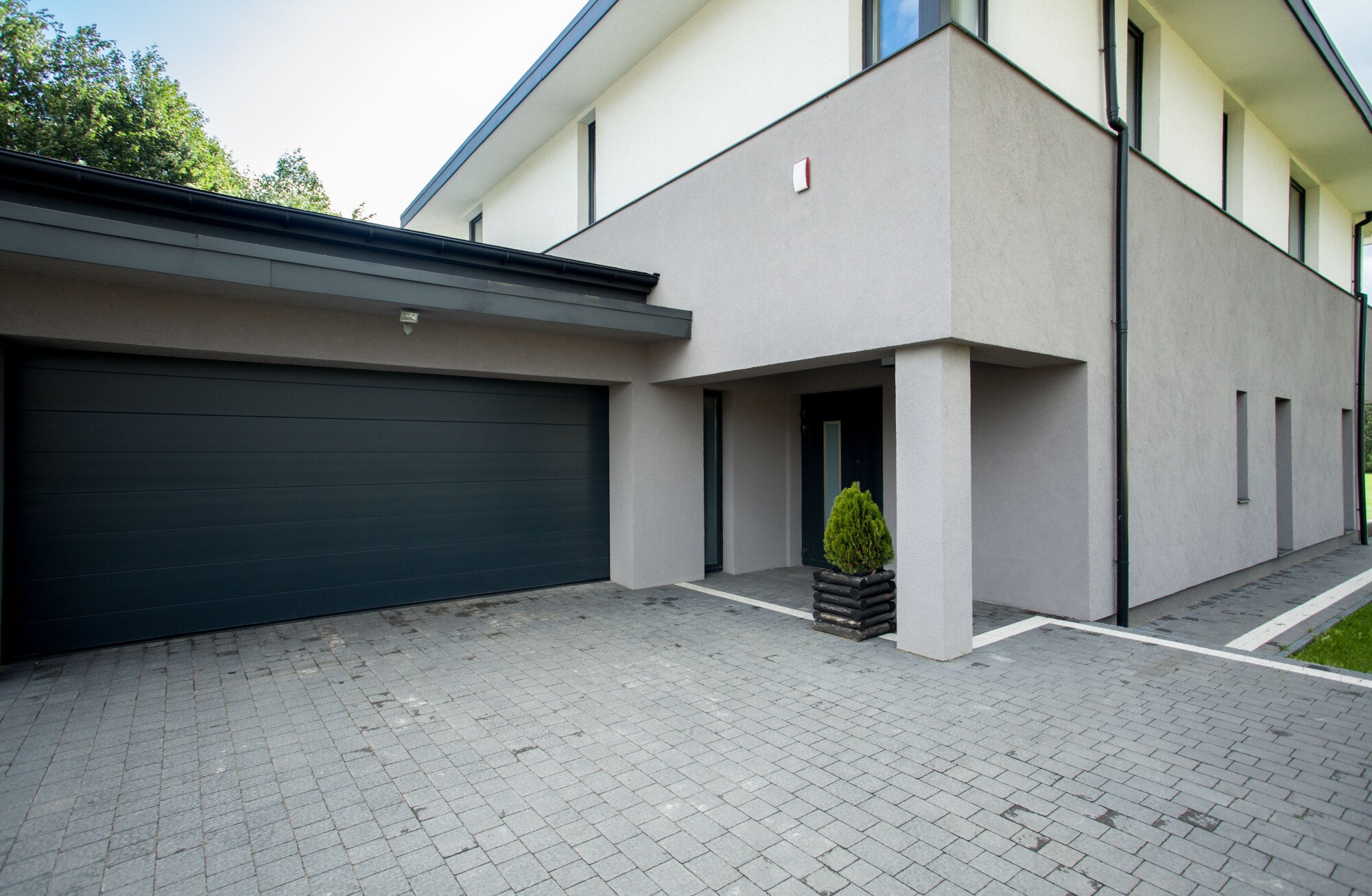 Unlock the future with modern garage doors. Discover seven compelling reasons why these innovative doors are essential for your home.