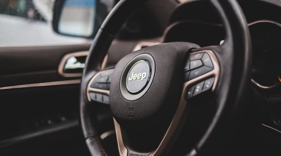 Recognizing the Signals: When to Book an Appointment at a Jeep Service Centre