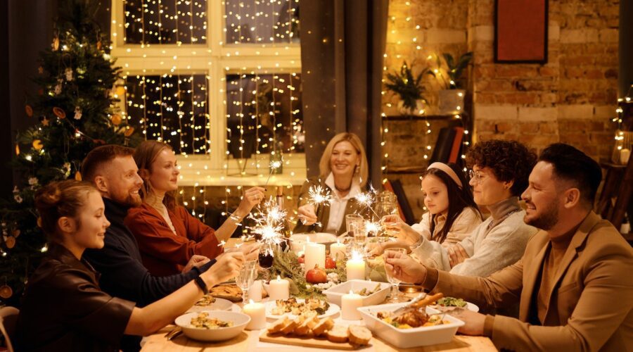 Simple Steps To Creating a Cozy and Welcoming Christmas Home