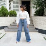 The Benefits of Wide-Leg Jeans