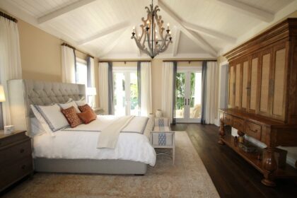 How to Choose the Perfect Wooden Ceiling for Your Space